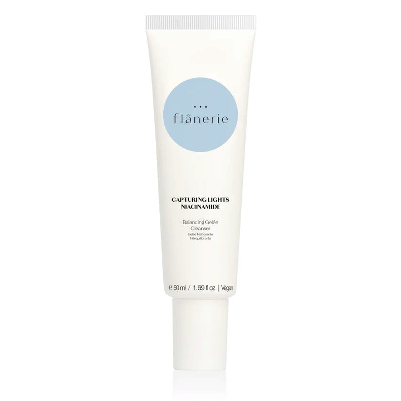 Detergente viso in gel equilibrante